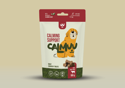 Calmuu Calm Support pasji priboljški govedina & mačja meta 100 g – sprednja embalaža pasjih priboljškov